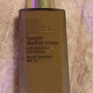 Estee Lauder Futurist SkinTint Serum SPF 20 - 6C1 NEW WITHOUT BOX